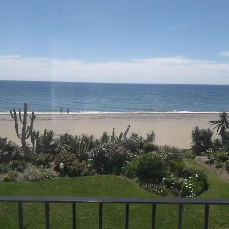 - Primera Linea De Playa Y Solarium Jo3 Apartment Estepona