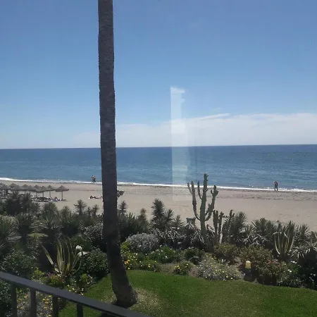 - Primera Linea De Playa Y Solarium Jo3 Apartment Estepona